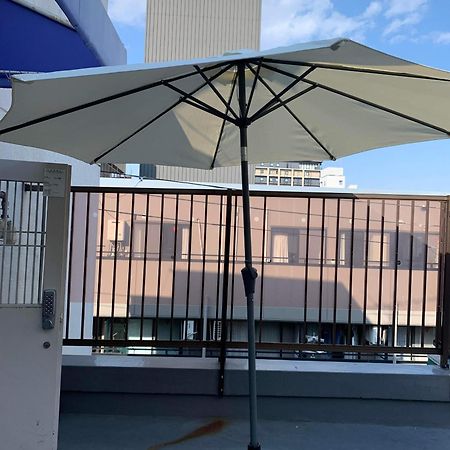 Sanacion Namba 難波千日前の5Ldk120平米 駅徒歩2分 広々バルコニーでバーベキューも可能 Apartment Osaka Exterior photo